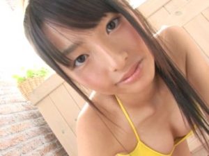 まゆちゃん黄色ビキニ