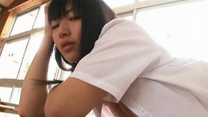 松下美保の制服